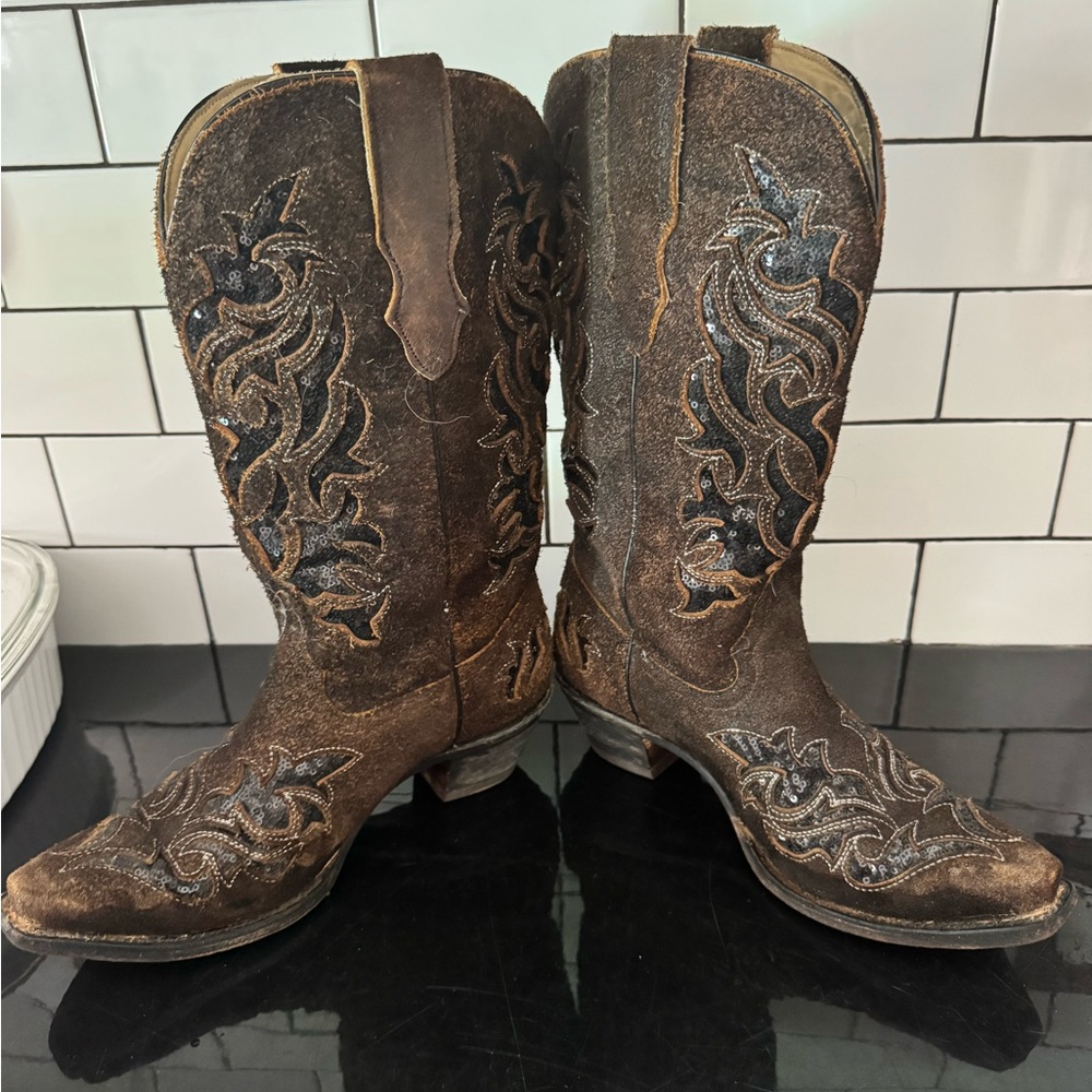 Corral boots